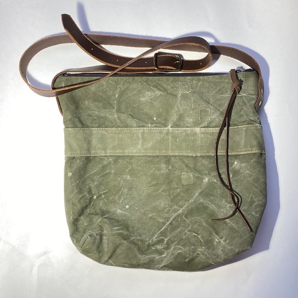 Pip Robins Crossbody - Picture 2 of 8